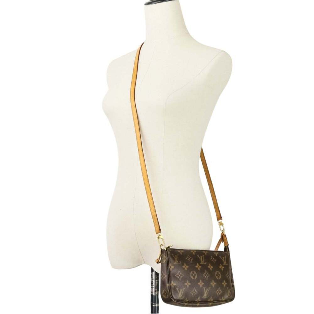 LOUIS VUITTON Authentic Brown Monogram Pochette Pouch - Picture 12 of 15